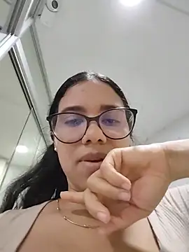 alanahot94 online show from June 7, 12:38 am