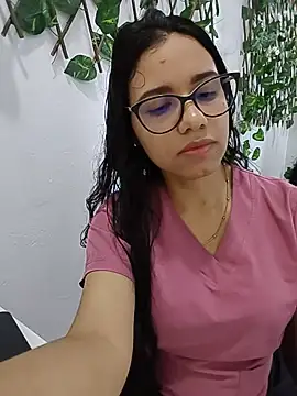 alanahot94 online show from June 24, 3:54 pm