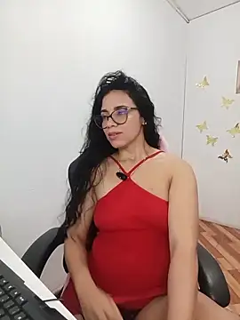 alanahot94 online show from May 16, 1:59 am