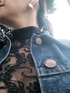 Vely  online show from May 26, 8:18 pm
