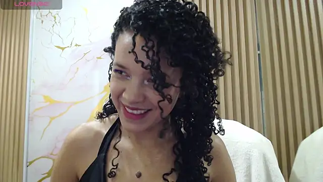 Snapshot of Jazlin_Sg chatting on May 29, 1:06 pm Jazlin Sg online show from May 29, 1:06 pm
