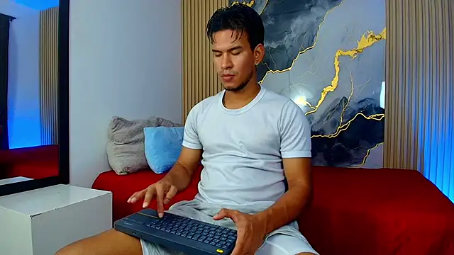 JacobWolf   online show from June 5, 7:52 pm