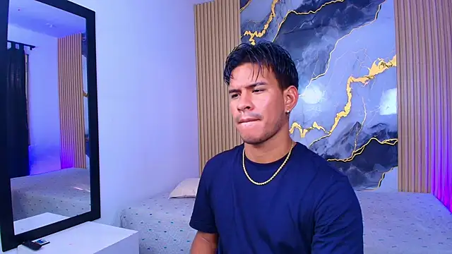 JacobWolf   online show from May 20, 8:28 pm