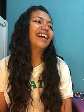Snapshot of ChanellSweets chatting on June 21, 1:33 am ChanellSweets online show from June 21, 1:33 am
