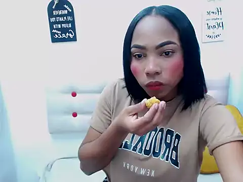 Snapshot of whitneynaugthyxxxx chatting on May 23, 1:43 pm whitneynaugthyxxxx online show from May 23, 1:43 pm