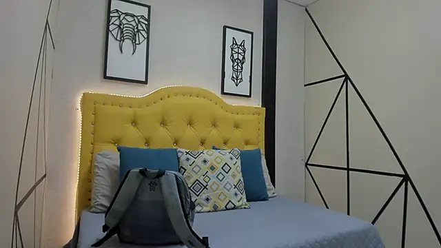Snapshot of Joan_Blake chatting on June 1, 9:58 pm Joan Blake online show from June 1, 9:58 pm