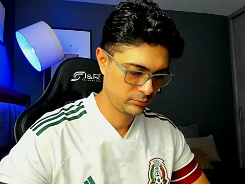 ZEI-001 online show from May 10, 4:16 am