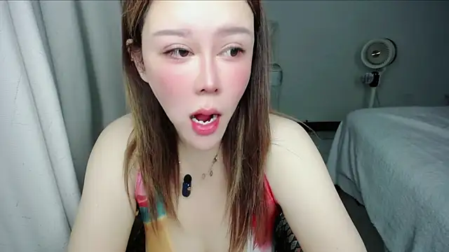 Snapshot of suncute chatting on June 26, 4:13 pm suncute online show from June 26, 4:13 pm