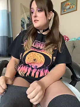 Hazel Haze online show from June 9, 4:30 pm