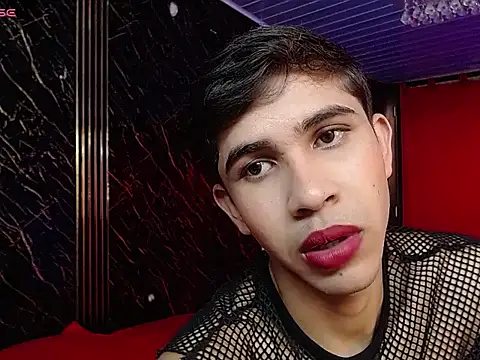 joshua saenz  online show from May 28, 7:42 pm