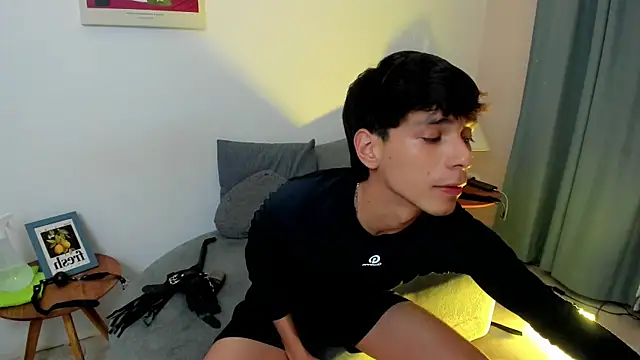 jacob colliins online show from June 6, 3:56 am