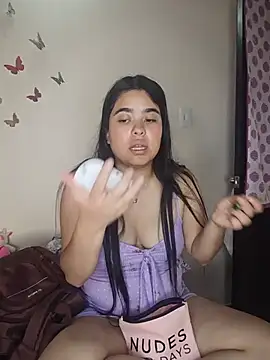MiiaHott W online show from June 7, 2:22 pm