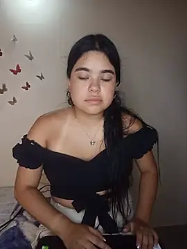 MiiaHott W online show from July 4, 2:21 pm