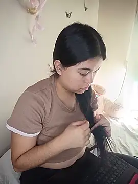 MiiaHott W online show from June 13, 1:42 pm