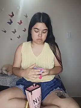 MiiaHott W online show from June 6, 1:27 pm