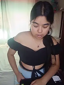 MiiaHott W online show from June 17, 1:43 pm