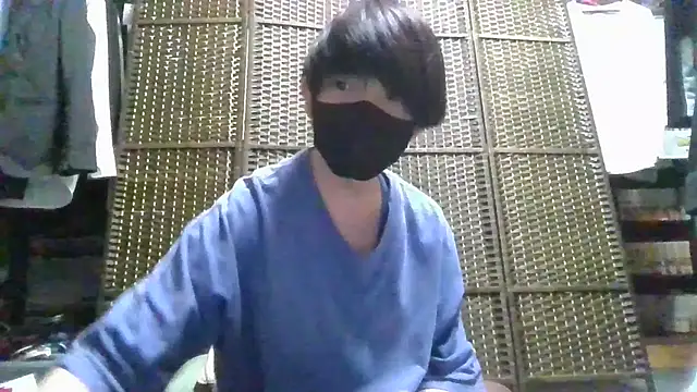 Snapshot of kazupan22 chatting on July 4, 10:21 am kazupan22 online show from July 4, 10:21 am
