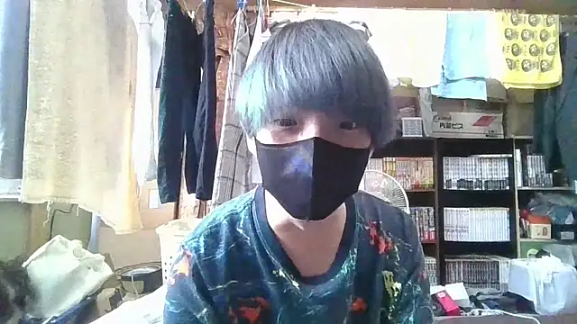 Snapshot of kazupan22 chatting on June 5, 8:09 am kazupan22 online show from June 5, 8:09 am