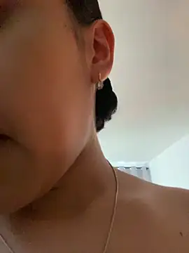fluffylips online show from June 22, 12:02 pm