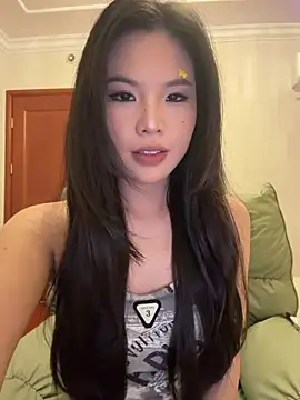 yy22111 online show from June 25, 3:17 pm