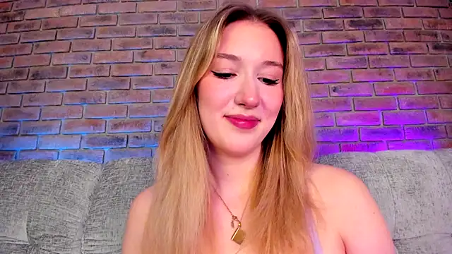 Snapshot of Synrixx chatting on May 29, 7:36 am Synrixx online show from May 29, 7:36 am