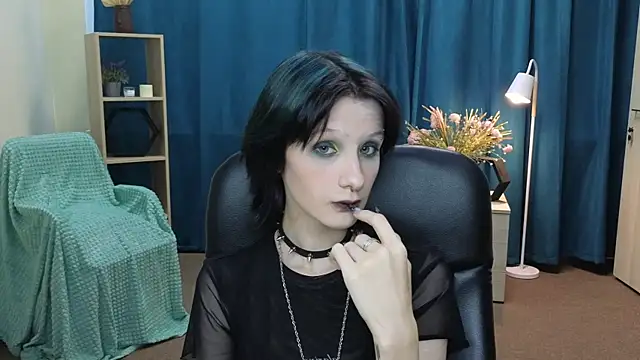 PearleneBolfa online show from May 11, 11:44 am