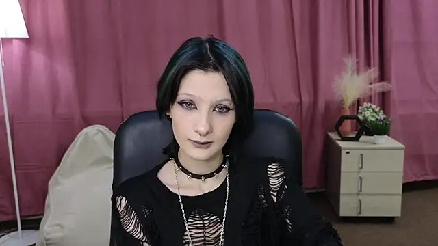 PearleneBolfa online show from May 13, 11:39 am