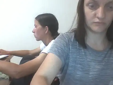 Kimmy Webb online show from June 19, 4:57 pm
