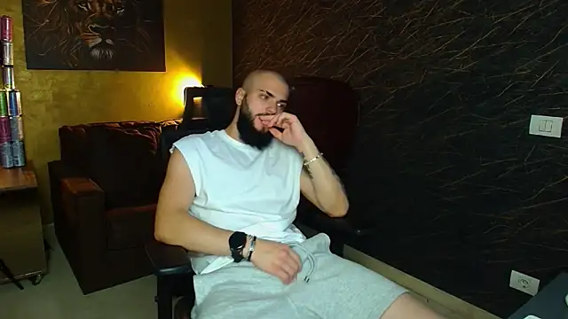 OscarWillss online show from June 10, 6:58 am