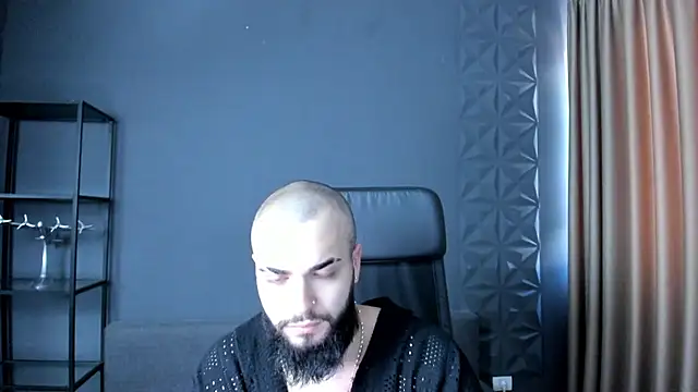 OscarWillss online show from May 28, 4:20 am