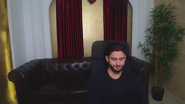 TroyWadee online show from May 29, 5:13 am