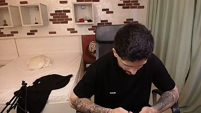TroyWadee online show from May 31, 4:57 pm