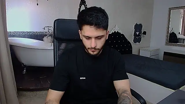 TroyWadee online show from May 19, 4:41 am