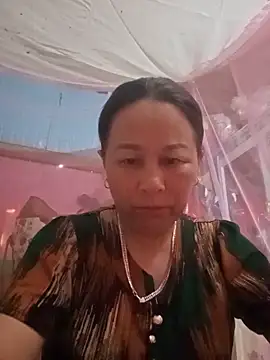 girl cute69 online show from May 18, 6:07 am