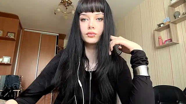 CharmaineElles online show from May 23, 3:11 pm