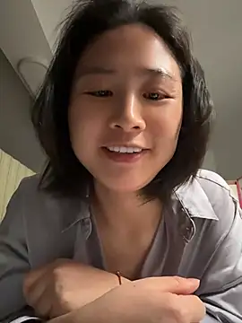Snapshot of Iridessa- chatting on May 24, 5:46 pm Iridessa- online show from May 24, 5:46 pm