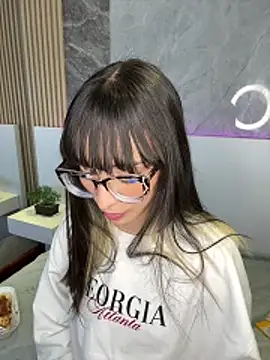 EmiliaBell  online show from May 29, 3:56 am