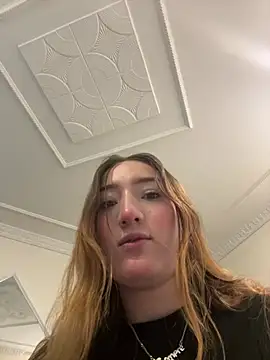 Snapshot of Valery_Salmons chatting on June 29, 12:27 pm Valery Salmons online show from June 29, 12:27 pm