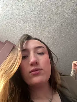 Snapshot of Valery_Salmons chatting on June 30, 12:27 pm Valery Salmons online show from June 30, 12:27 pm