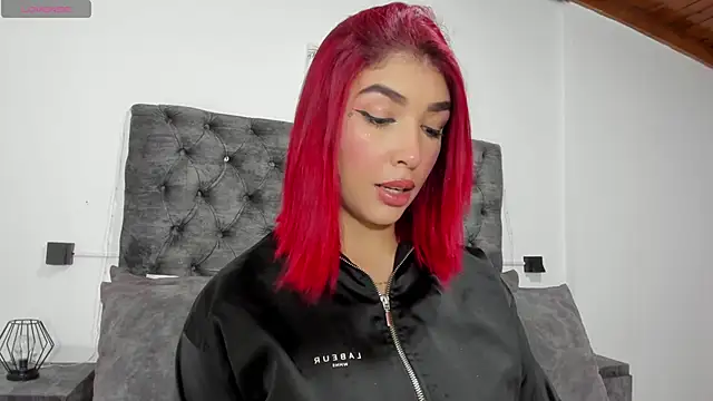 Snapshot of Alana2916 chatting on June 18, 12:10 pm Alana2916 online show from June 18, 12:10 pm