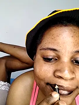JuicyHoney 01 online show from June 4, 8:30 am