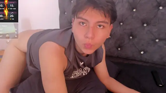 Snapshot of _maximo_1 chatting on June 11, 6:27 pm maximo 1 online show from June 11, 6:27 pm