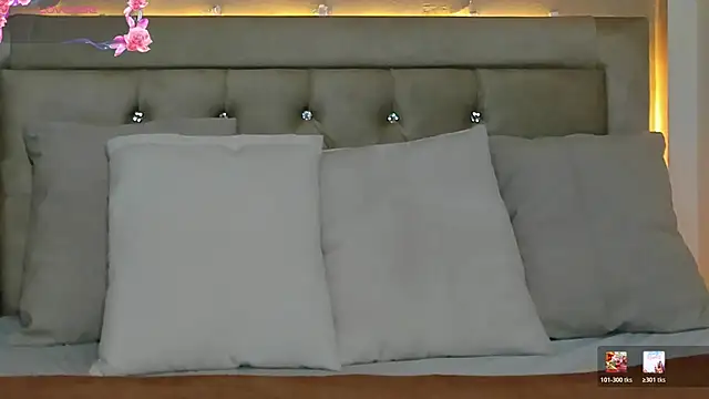 EmilyWinter  online show from June 14, 11:33 am