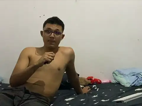 chriistof02 online show from May 29, 12:38 am