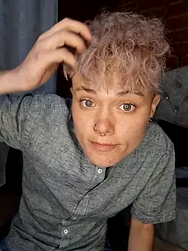 Megan-r online show from May 9, 2:04 am