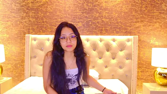 Kiara layla online show from June 13, 10:13 am
