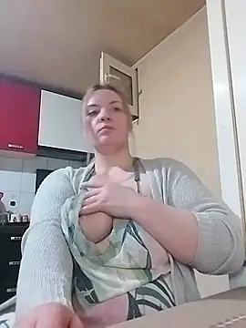 DiamondMia11 online show from May 8, 10:24 pm