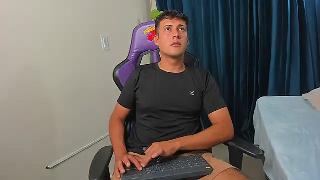 playboy Felipe online show from June 29, 7:57 pm