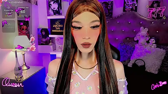 Megaan Dolll online show from May 27, 1:57 am