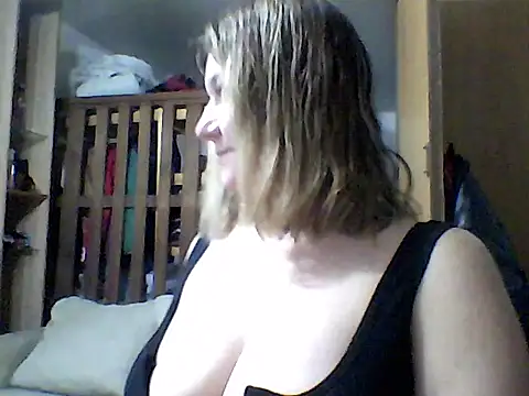 AllisonLove2 online show from June 13, 3:37 am